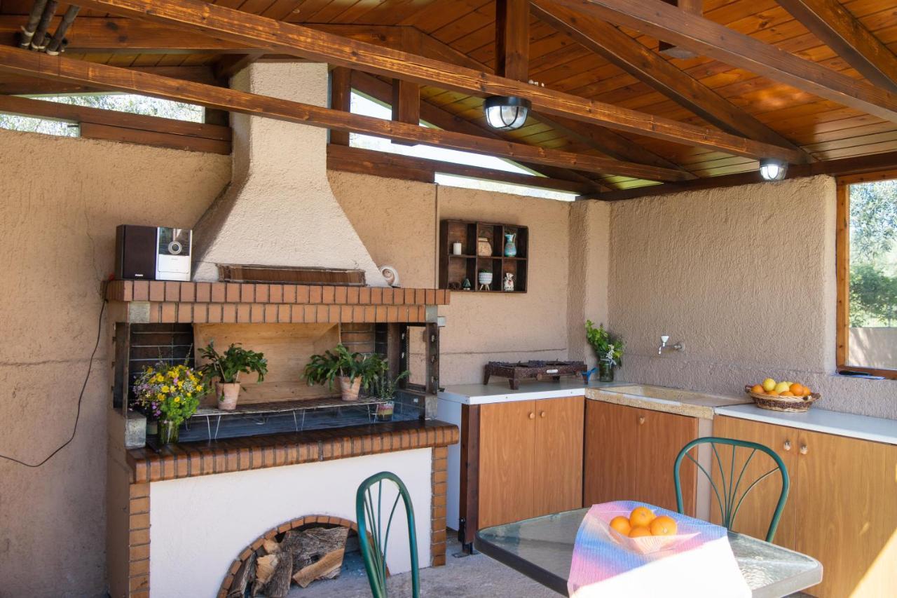 Elichrison Apartment